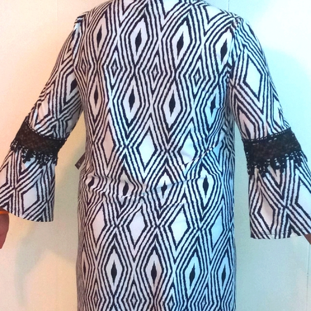 Black and white short dress